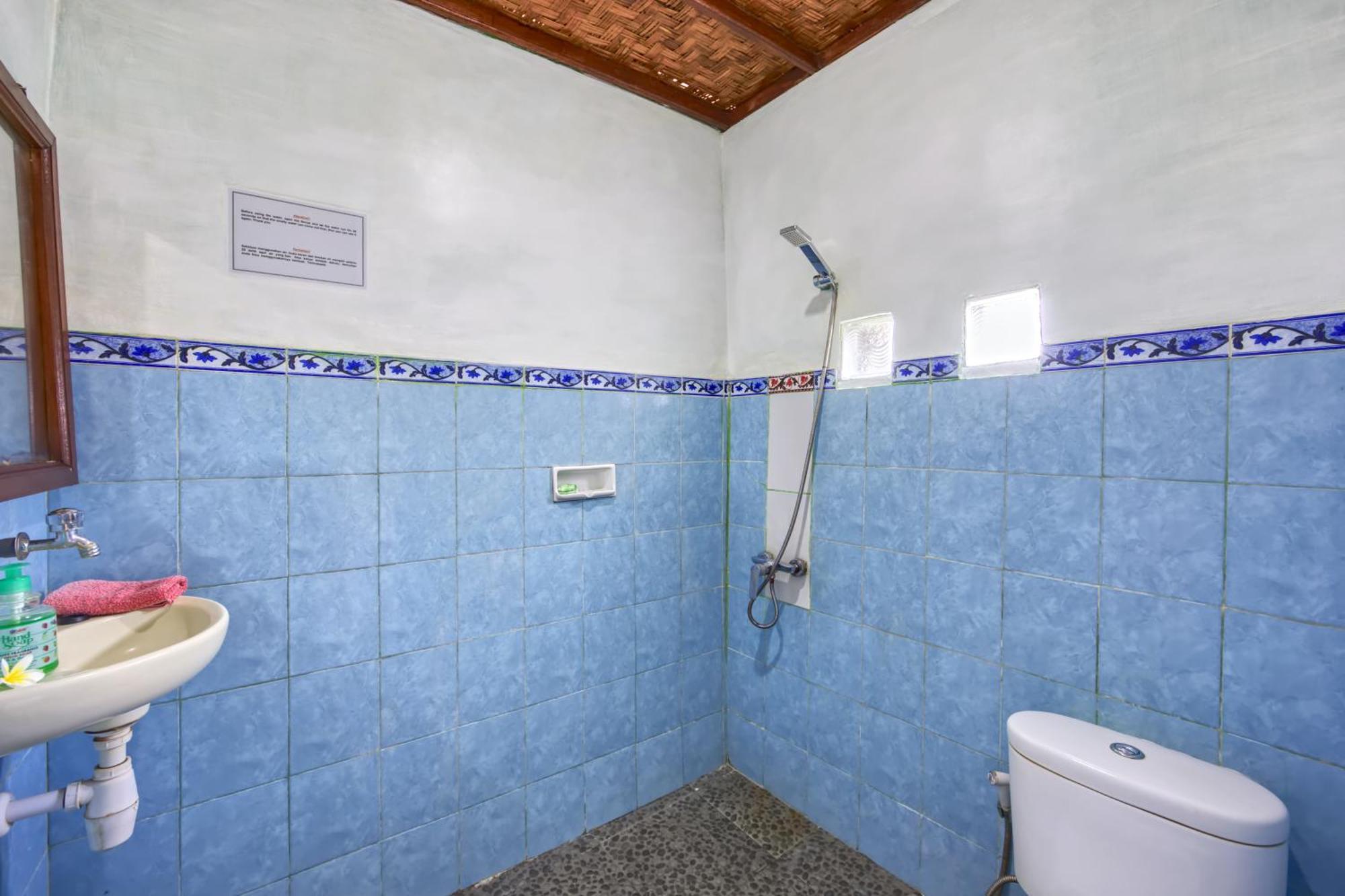 Bagus Cottage Batununggul Habitación foto
