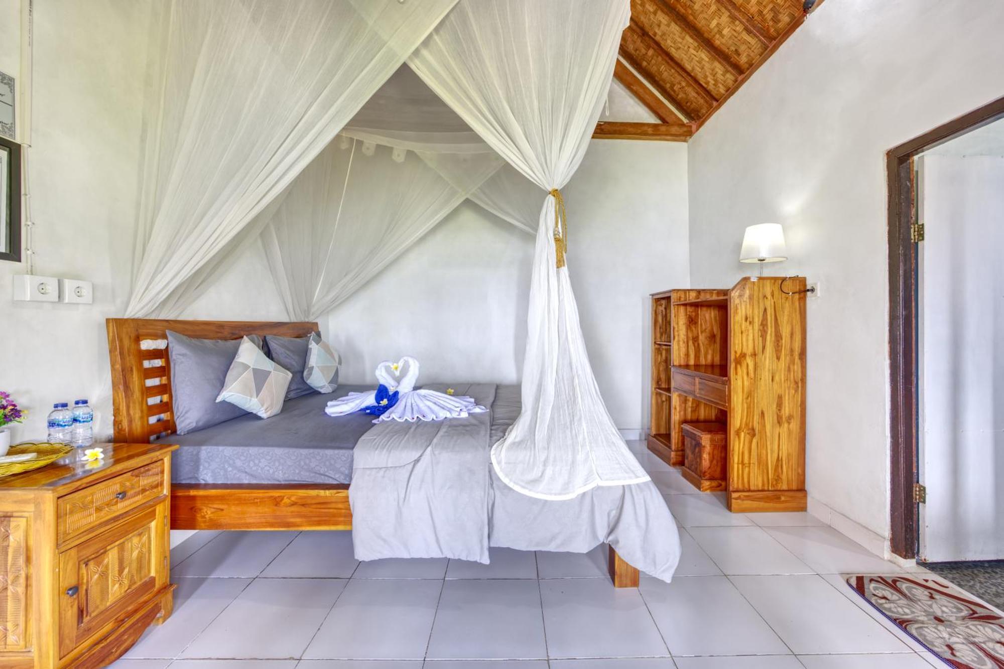 Bagus Cottage Batununggul Habitación foto